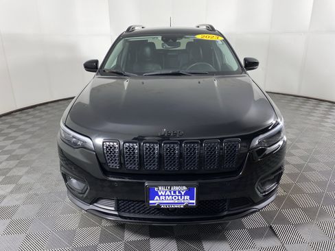 Used 2023 Jeep Cherokee Altitude Lux image 12