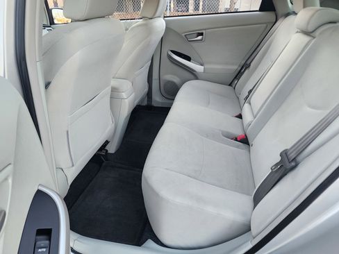 Used 2012 Toyota Prius Two image 21