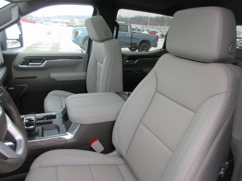 New 2026 GMC Sierra 1500 SLT w/ SLT Premium Plus Package image 13