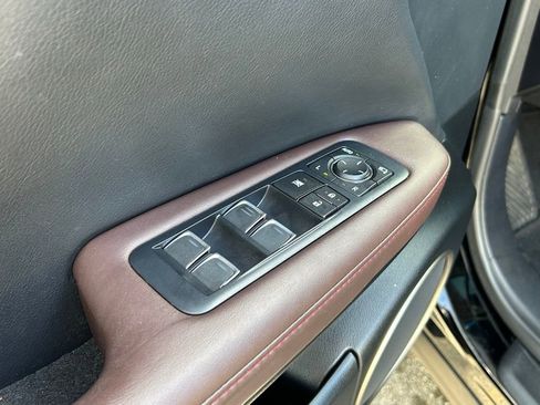 Used 2019 Lexus RX 350L FWD image 43