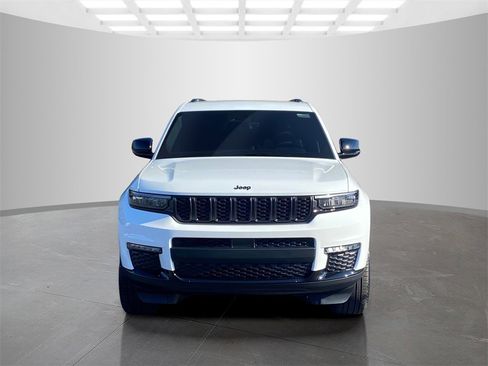 New 2025 Jeep Grand Cherokee L Limited image 4