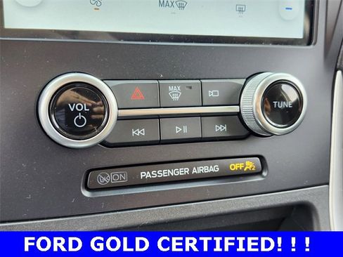 Used 2024 Ford Edge SE w/ Black Appearance Package image 23