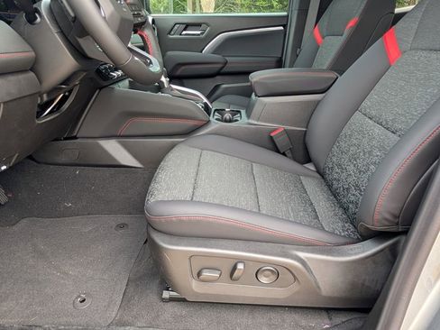 New 2026 Chevrolet Colorado Z71 AWD/4WD image 9
