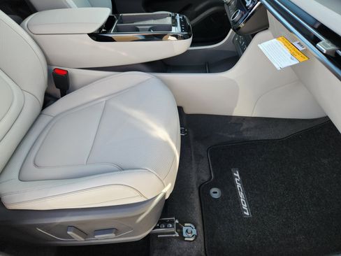 New 2026 Hyundai Tucson Limited AWD/4WD image 17
