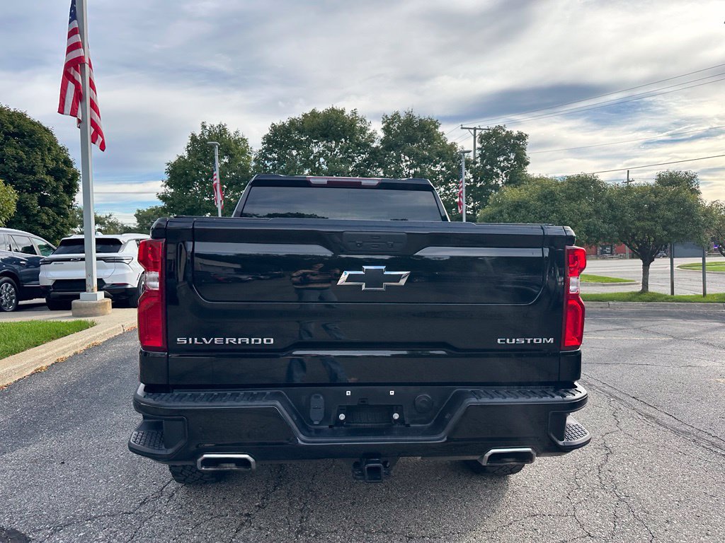 Used 2021 Chevrolet Silverado 1500 Custom Trail Boss w/ Safety Confidence Package AWD/4WD image 4
