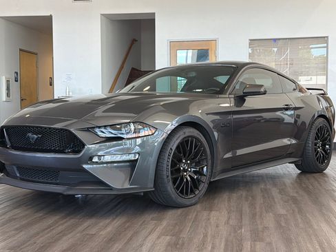 Used 2018 Ford Mustang GT Premium w/ GT Performance Package RWD image 9