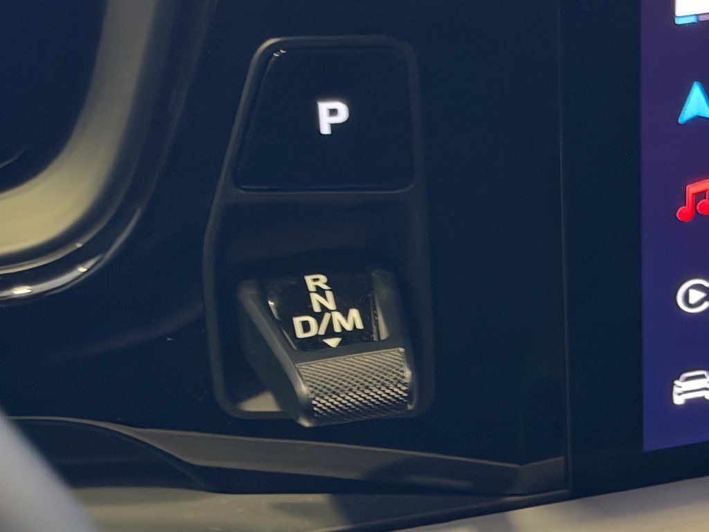 Used 2025 Porsche Cayenne GTS AWD/4WD image 19
