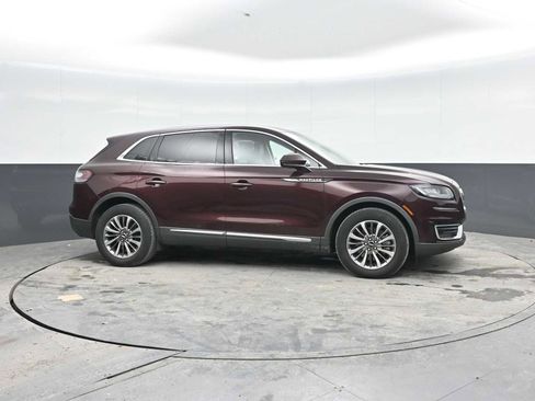 Used 2019 Lincoln Nautilus Select AWD/4WD image 8
