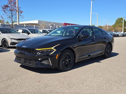 New 2026 Kia K5 LXS FWD image 4