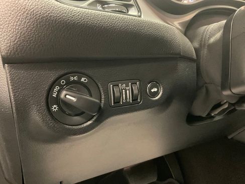 Used 2023 Dodge Challenger GT AWD/4WD image 14