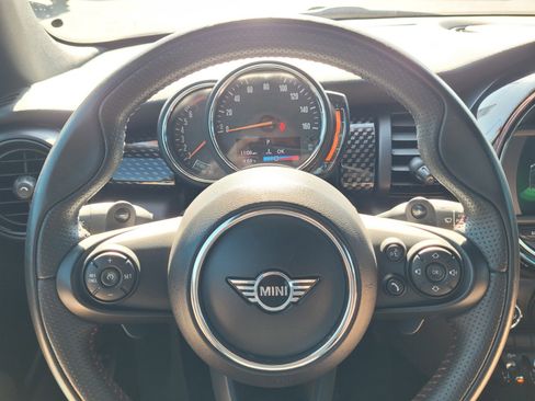 Used 2019 MINI Cooper S image 24