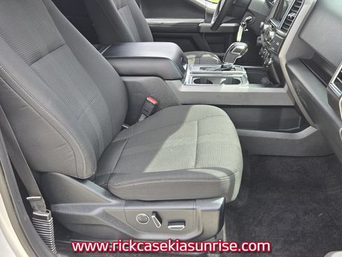 Used 2016 Ford F150 XLT w/ Equipment Group 302A Luxury AWD/4WD image 17