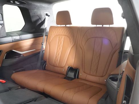 Used 2025 BMW X7 M60i w/ Executive Package AWD/4WD image 45