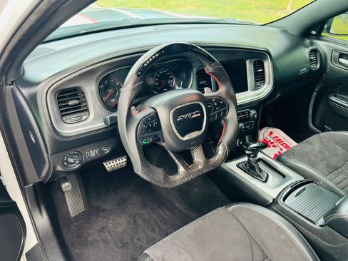 Used 2019 Dodge Charger Scat Pack w/ Daytona Edition Group RWD image 13