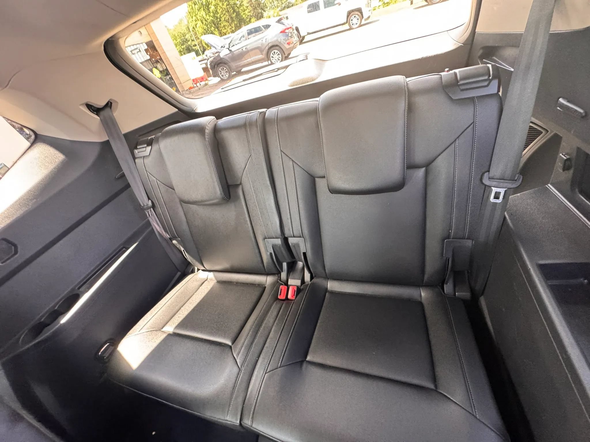 Used 2020 Volkswagen Atlas SE w/ Panoramic Sunroof Package FWD image 22