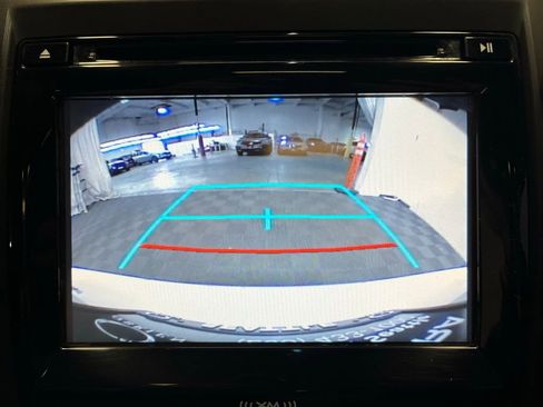 Used 2017 Toyota Camry XSE w/ Moonroof Package image 8