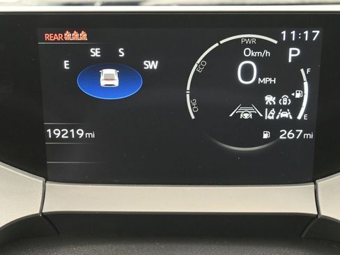 Used 2023 Toyota Prius Limited image 12