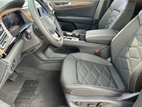 New 2026 Volkswagen Atlas SE FWD image 15