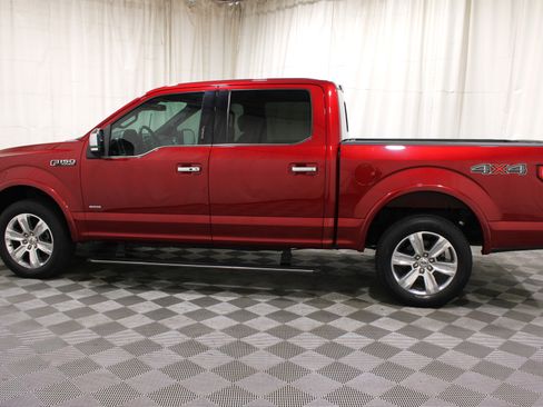Used 2015 Ford F150 Platinum w/ Equipment Group 701A Luxury AWD/4WD image 34
