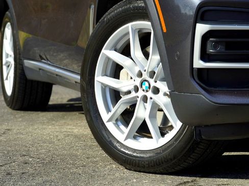 Used 2023 BMW X5 xDrive40i image 4