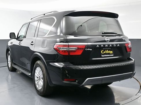 Used 2023 Nissan Armada SV image 7