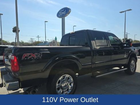 Used 2014 Ford F250 Lariat w/ Lariat Ultimate Package image 6