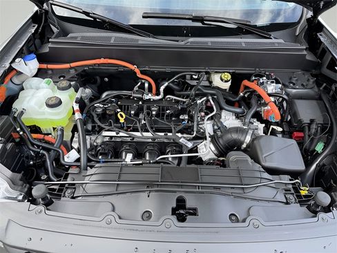 New 2026 Ford Maverick XL w/ Equipment Group 101A image 9