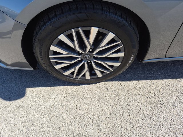 Used 2023 Nissan Altima 2.5 SV FWD image 22