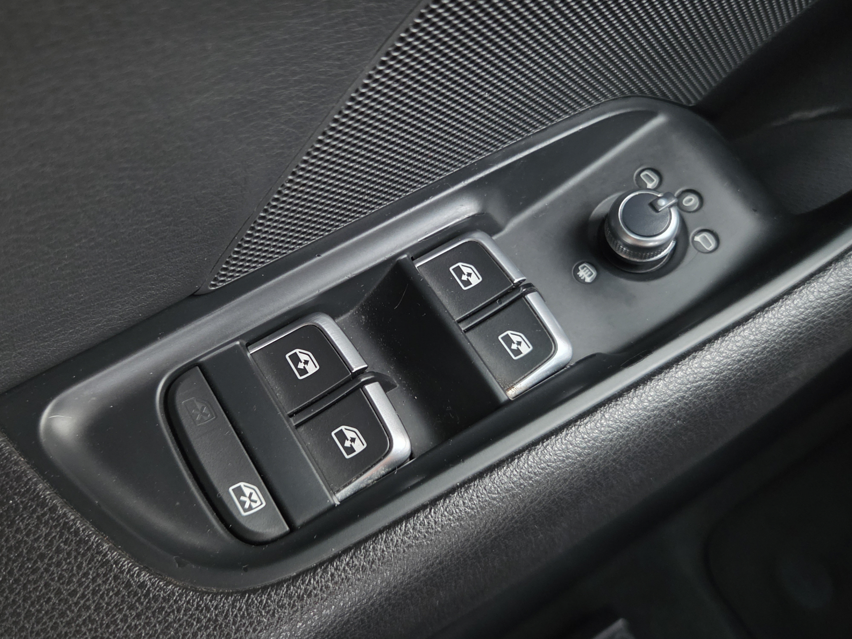 Used 2018 Audi A3 2.0T Premium FWD image 31