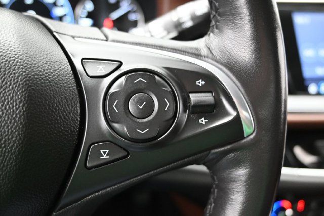 Used 2020 Buick Enclave Avenir w/ Avenir Technology Package AWD/4WD image 35