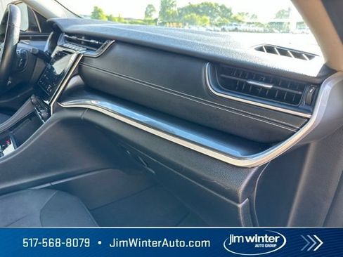 Used 2021 Jeep Grand Cherokee L Laredo w/ Luxury Tech Group I AWD/4WD image 12