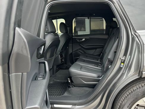 Used 2021 Audi Q7 2.0T Premium Plus w/ Executive Package image 21