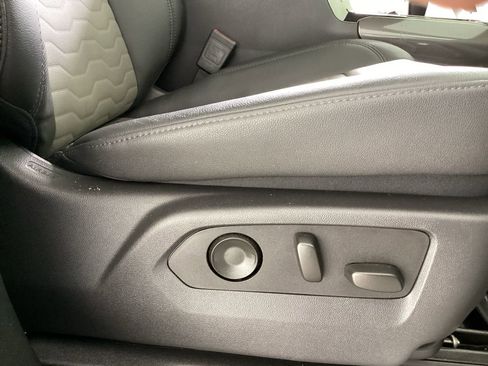 Used 2023 Chevrolet Silverado 1500 ZR2 w/ ZR2 Bison Edition image 17