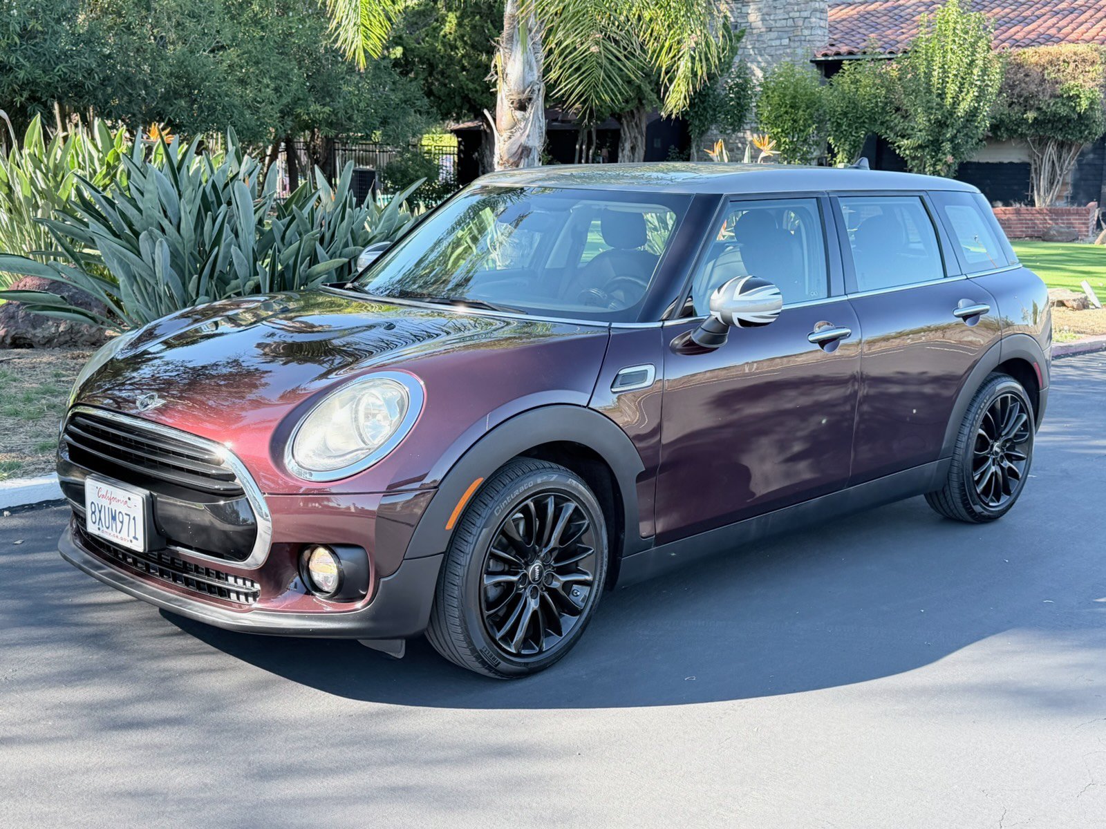 Used 2018 MINI Cooper Clubman FWD image 1