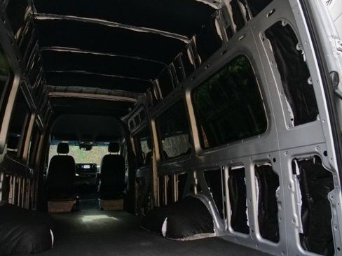 Used 2023 Mercedes-Benz Sprinter 3500 w/ Parking Package image 26