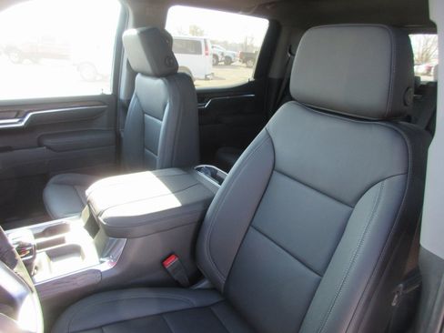 New 2026 GMC Sierra 1500 SLT w/ SLT Premium Plus Package image 14