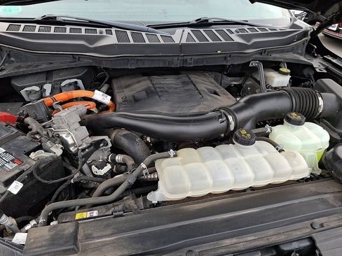 Used 2022 Ford F150 Lariat w/ Equipment Group 502A High AWD/4WD image 32