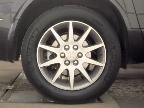 Used 2014 Buick Enclave Leather FWD image 11
