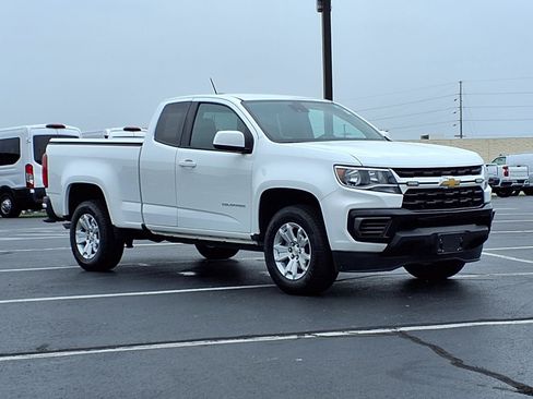 Used 2022 Chevrolet Colorado LT w/ Fleet Safety Package RWD image 30