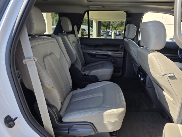 Used 2018 Ford Expedition Limited w/ Equipment Group 301A RWD image 35