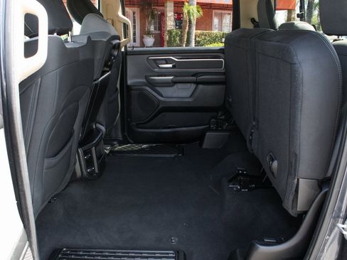 Used 2019 RAM 1500 Big Horn image 30