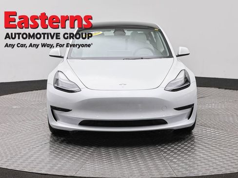 Used 2023 Tesla Model 3 Standard Range RWD image 2