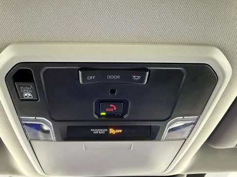 Used 2022 Toyota Tundra Limited image 24