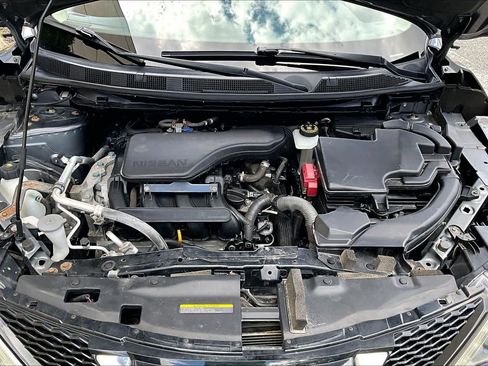 Used 2018 Nissan Rogue Sport SV AWD/4WD image 30