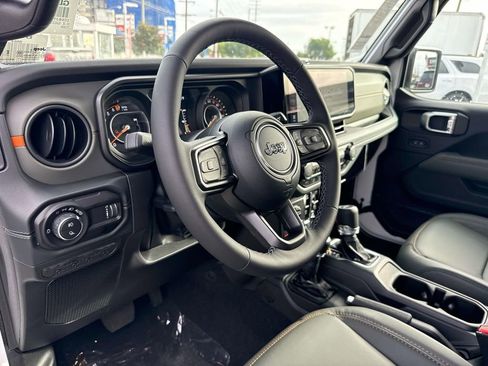 New 2026 Jeep Gladiator Mojave w/ Safety Group image 25