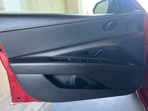 Certified 2025 Hyundai Elantra Sport image 12