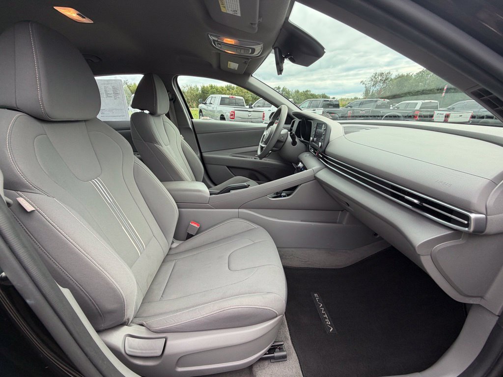 Used 2021 Hyundai Elantra SEL w/ Cargo Package FWD image 22