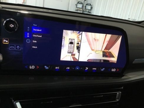 New 2026 Chevrolet Traverse LT w/ Midnight/Sport Edition image 35