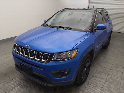 Used 2020 Jeep Compass Latitude w/ Cold Weather Group FWD image 15