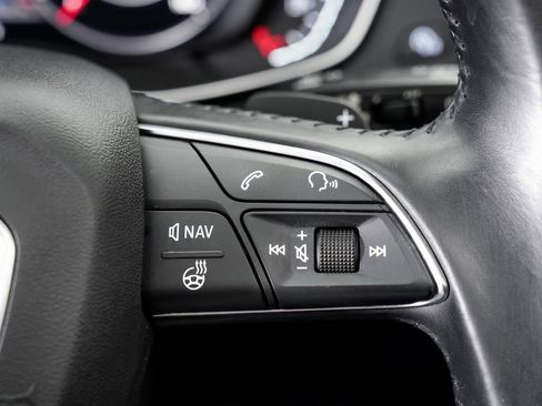 Used 2020 Audi Q5 2.0T Titanium Premium Plus w/ Premium Plus Package image 13